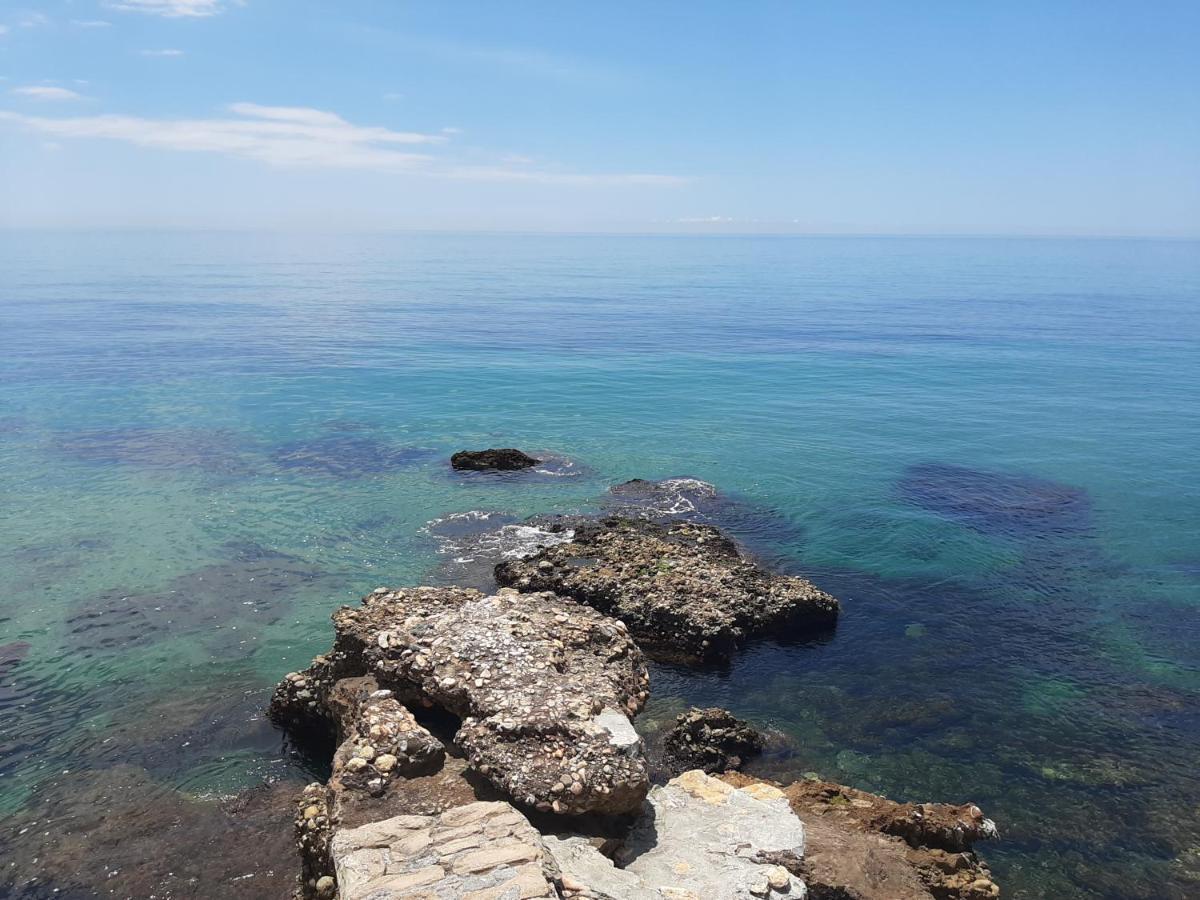 Playa Torecilla Beachfront Nerja Exterior foto